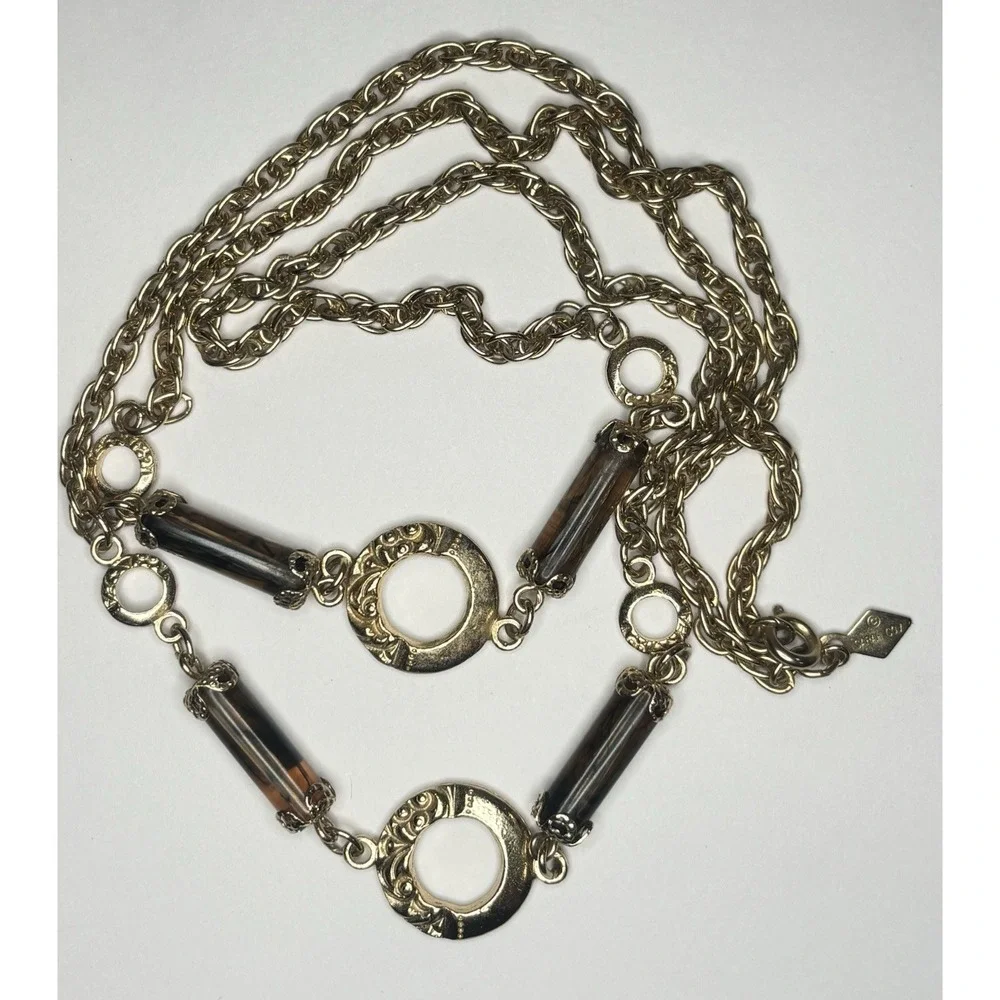 Vintage Sarah Coventry Emberwood Amber Brown Gold Tone Lantern Circle Necklace